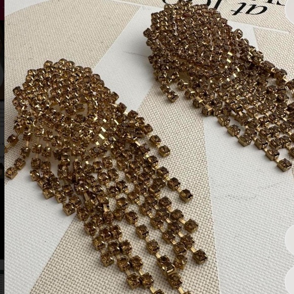 ⭐️EARRINGS - Statement earrings⭐️ - Picture 2 of 4